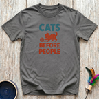 Cats Before People Funny Cat Lover T-Shirt – Bold Retro Cat Graphic Tee for Cat Moms & Introverts Who Love Cats