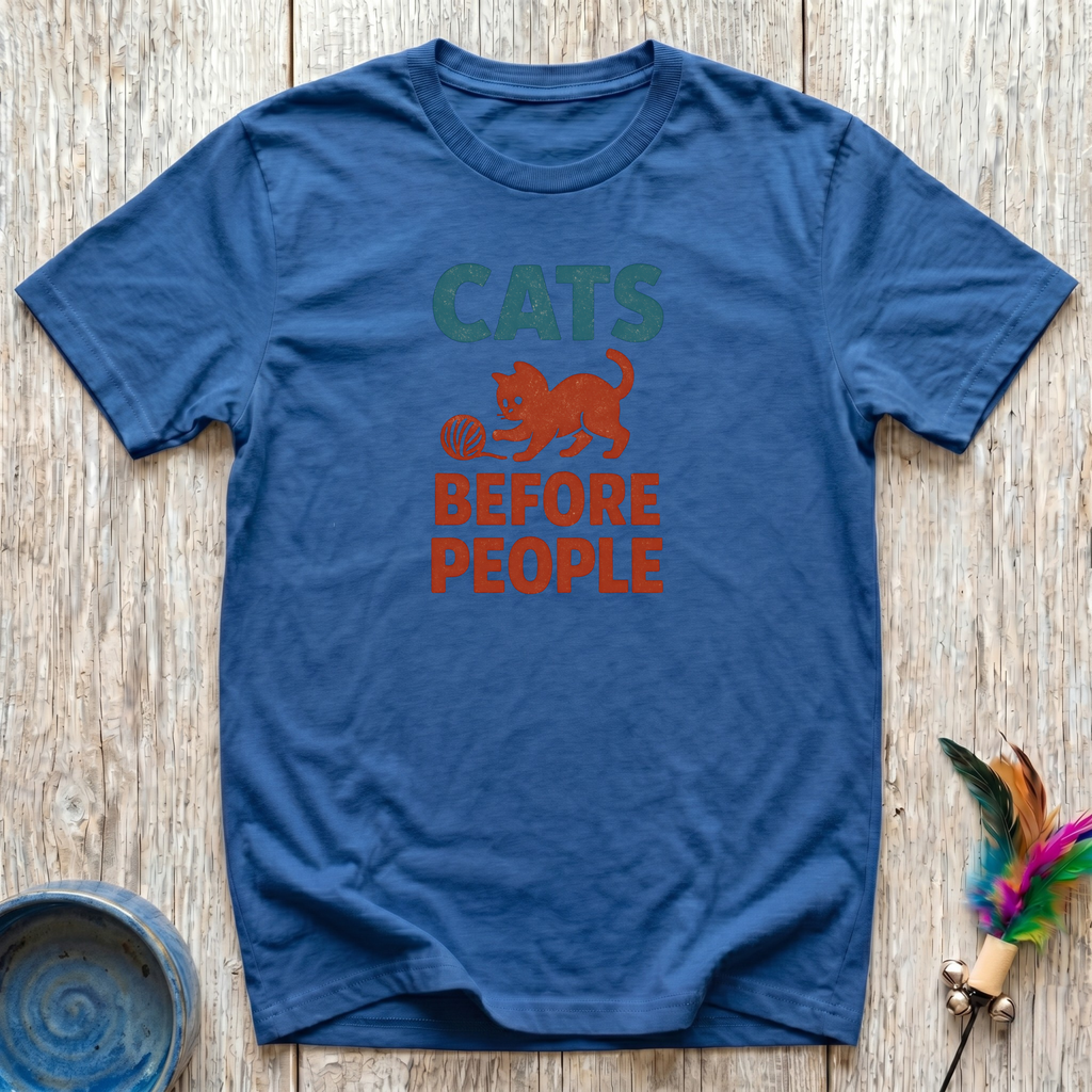 Cats Before People Funny Cat Lover T-Shirt – Bold Retro Cat Graphic Tee for Cat Moms & Introverts Who Love Cats